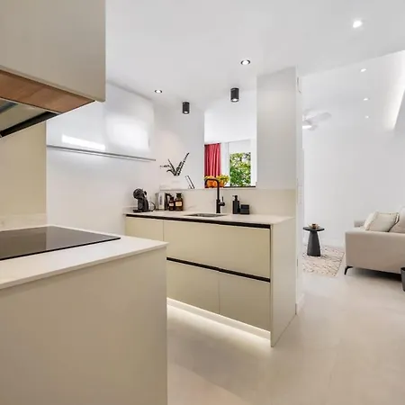 Beachside 1br - Pool & Walk To Town Appartamento *